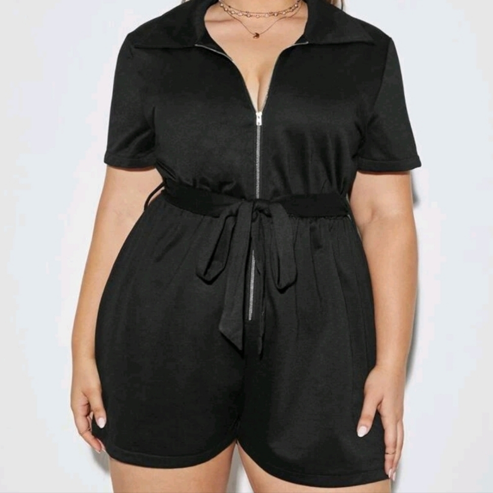 Plus, zise Up Belted Romper